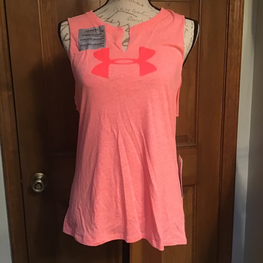 Under armour Heat gear Women’s cut away Top size medium NWT